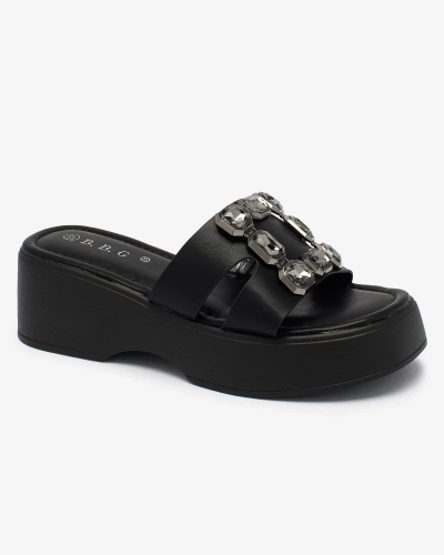 Royalfashion Tongs pour femmes noires embellies sur une semelle solide Norixi