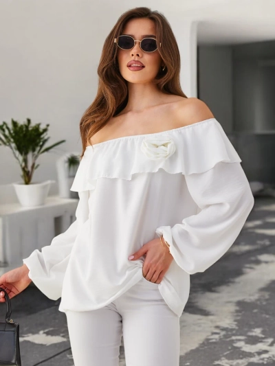 Blouse Royalfashion pour femmes a'la espagnole avec volants et une fleur