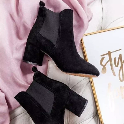 OUTLET Bottes noires sur un montant supérieur Anabella - Footwear