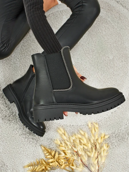 Bottines en cuir écologique avec zircons Novira