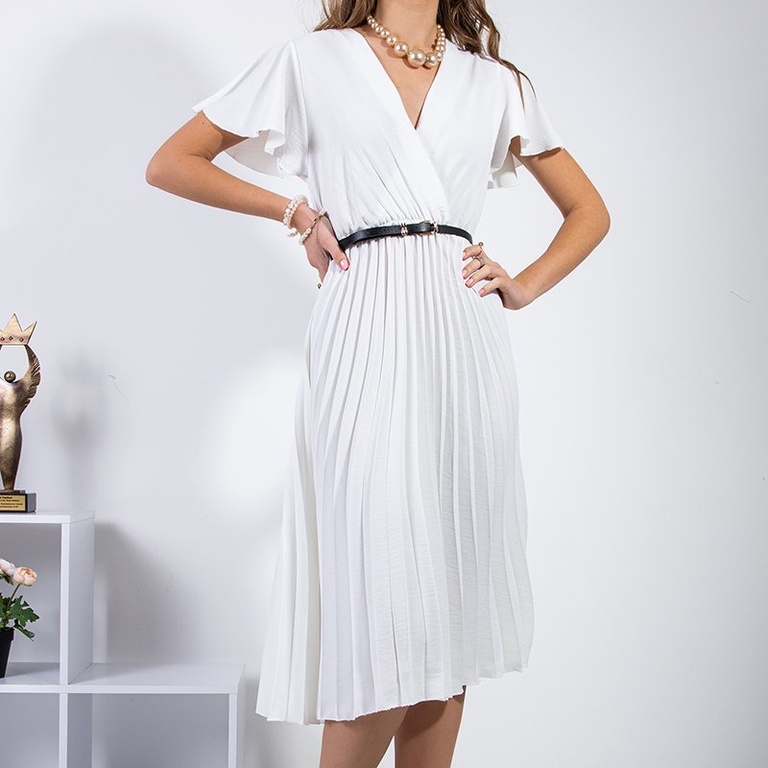 Robe plissée blanche femme avec ceinture - Vêtements