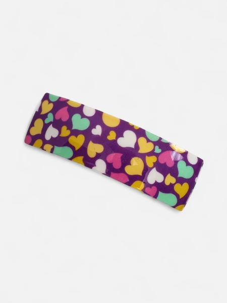 Barrette colorée pour enfants avec des cœurs