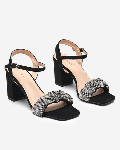 OUTLET Sandales noires pour femmes sur tige avec zircons cubiques Trieste - Chaussures