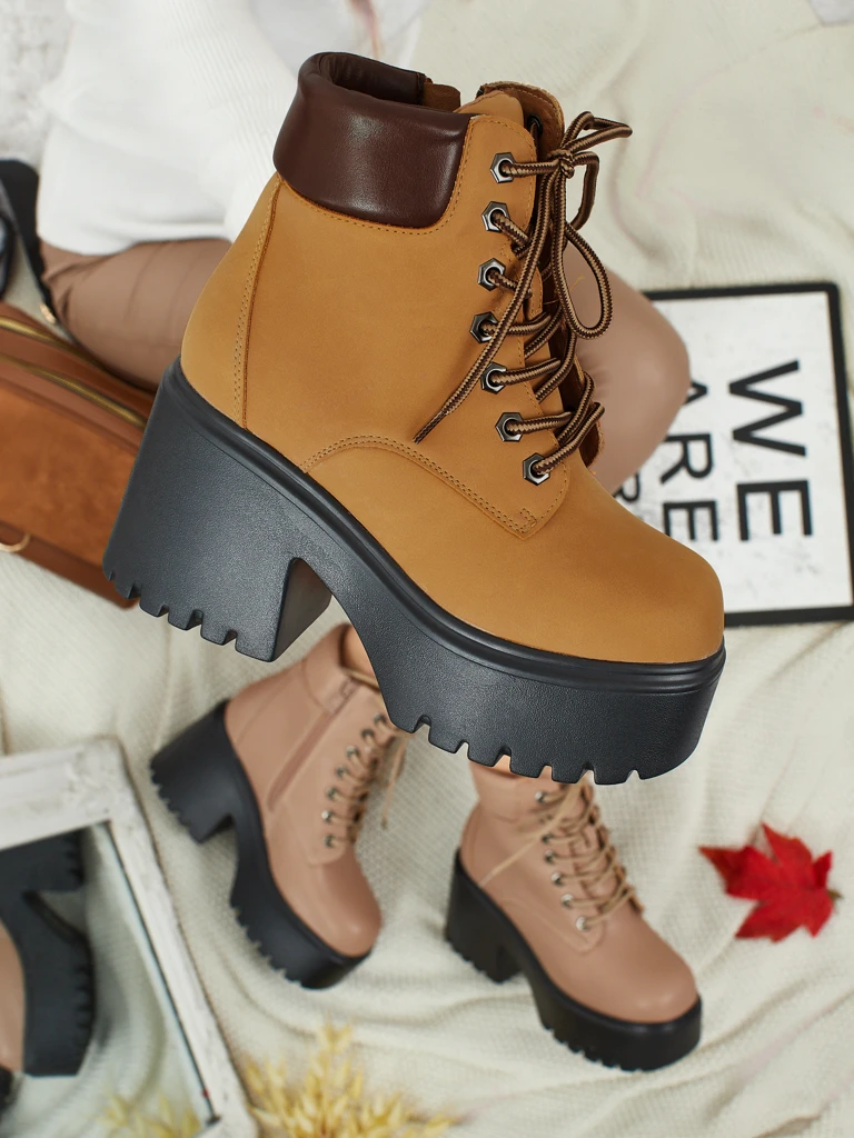 Bottines femme en éco-daim à talons épais et plateforme Tavlissa