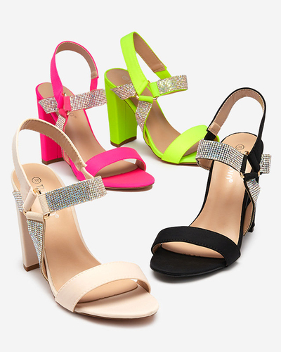 OUTLET Sandales femme jaune fluo sur le poteau Xiobi. Chaussure