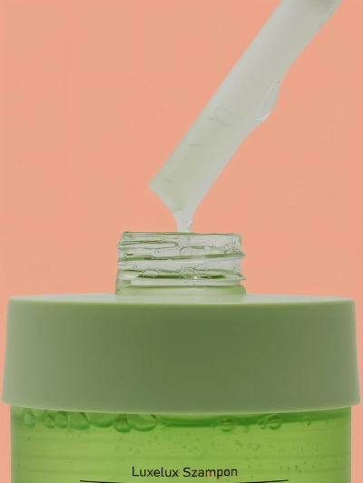 Shampooing antipelliculaire Luxelux pour cheveux 500 ml