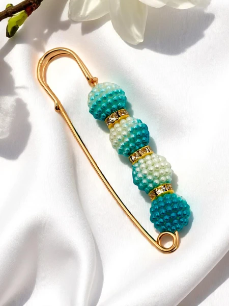 Broche décorative pour femme avec perles Quatre Perles