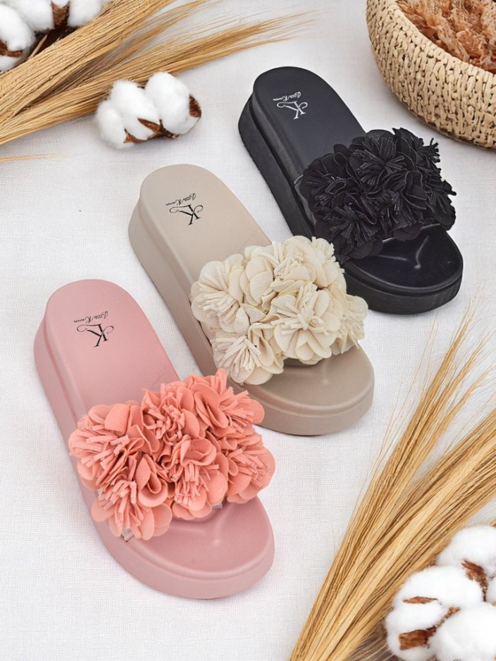 Sandales pour femmes Royalfashion avec petites fleurs de freesia