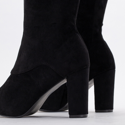 Boots en éco-suédine noire sur le post Piqer-Footwear