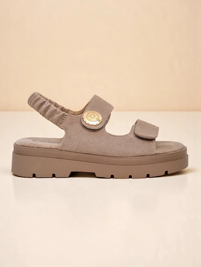 Sandales pour femmes beiges Royalfashion Callista sur plateforme en daim