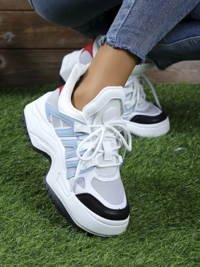Chaussures de sport pour femmes Royalfashion sur une semelle épaisse Loness