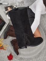 noir || Marron foncé