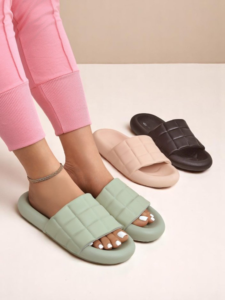 Royalfashion Claquettes plates pour femmes Quilt Walk