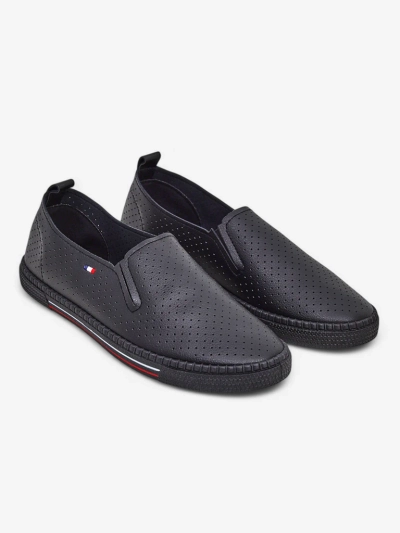 Chaussures féminines à enfiler perforées Royalfashion Vielles
