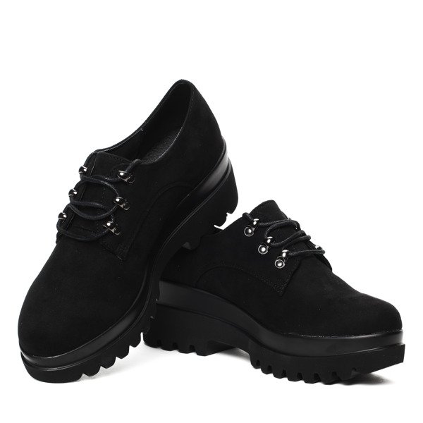 Czarne półbuty na wysokiej platformie Erica- Obuwie