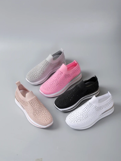 Chaussures de sport slip-on pour femmes Royalfashion avec des rhinestones Ceromie