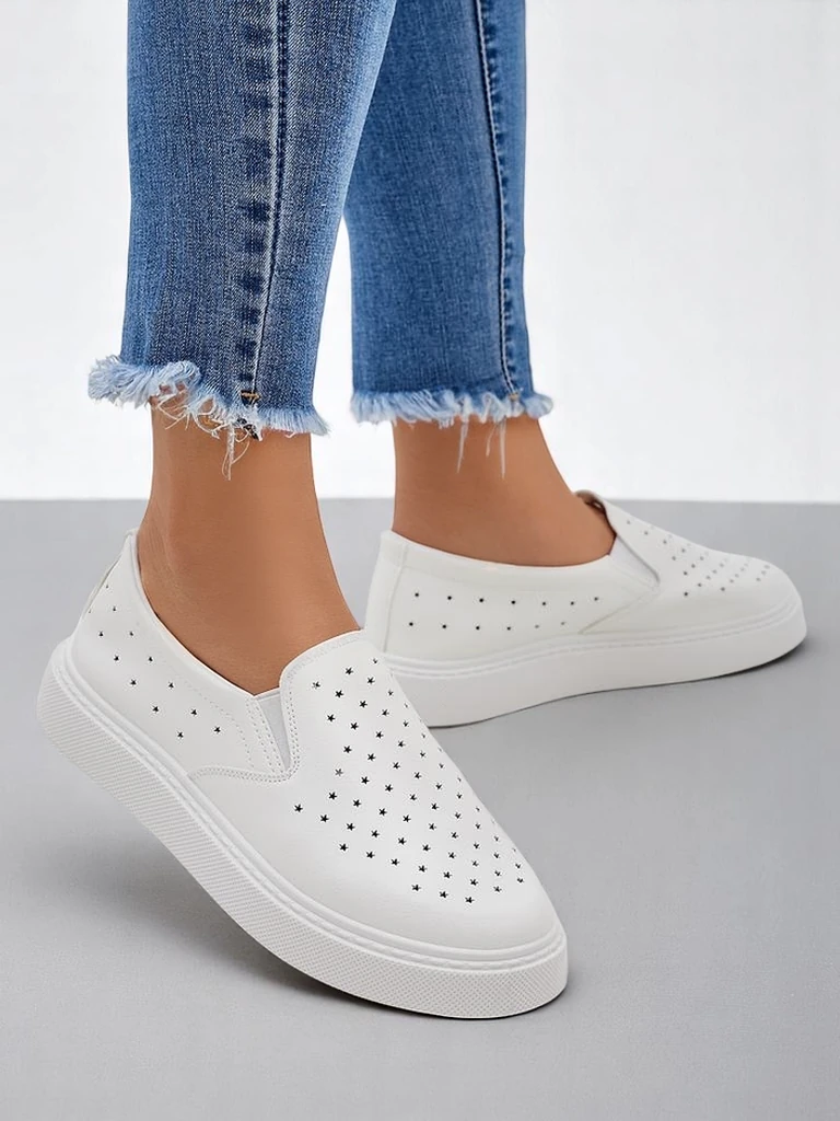 Chaussures à enfiler perforées pour femmes Royalfashion Emayla