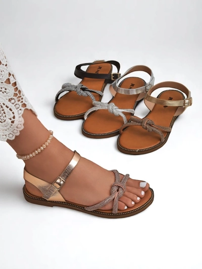 Royalfashion Sandales pour femmes avec strass décoratifs Bella Shine