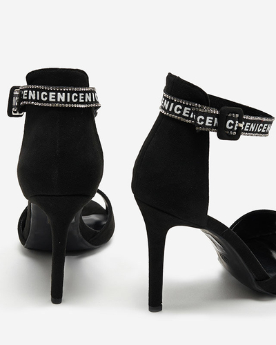 OUTLET Sandales pour femmes à talon haut en noir Opass-Shoes