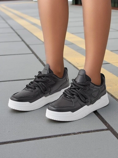 Baskets sportives Royalfashion pour femmes sur une semelle épaisse Uanes
