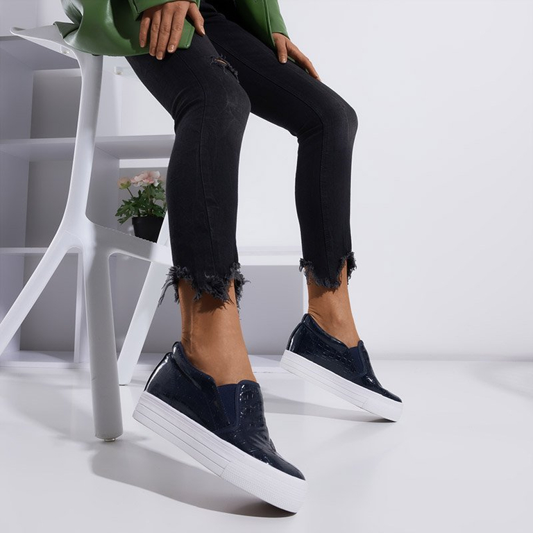 OUTLET Chaussures de sport pour femmes bleu marine avec un coin intérieur Moriko - Footwear