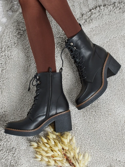 Bottines pour femmes en cuir écologique à talons Zeltra
