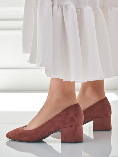 Aurelia Classico – Escarpins pour femmes marron en daim à talon bloc de 4,5 cm