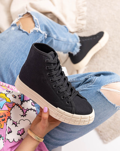 OUTLET Baskets basses noires pour femme avec semelle plus épaisse Saserra - Footwear