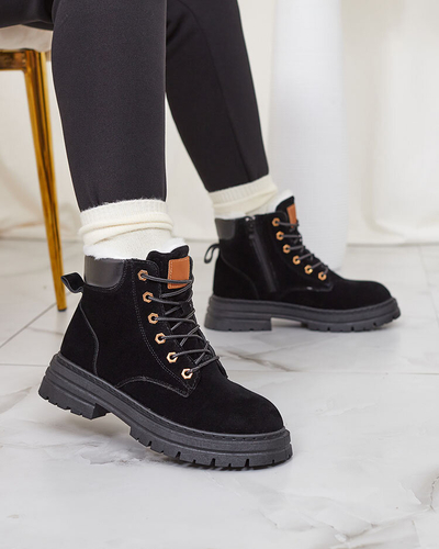 Royalfashion Bottes de trappeur isolées pour femmes en noir Radoras