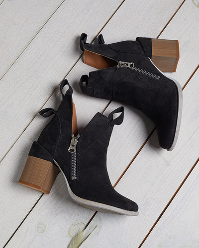 Bottes noires pour femmes sur un montant carré Darera - Chaussures