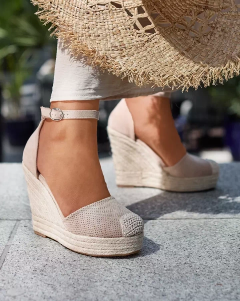 Royalfashion Beige Sandales à plateforme Meylasi pour femme