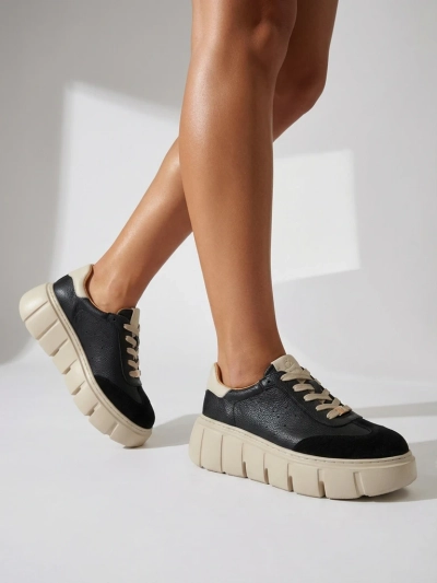 Baskets de sport pour femmes en cuir naturel Taures