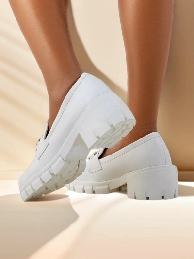 Mocassins Royalfashion pour femmes avec un petit talon Tollere