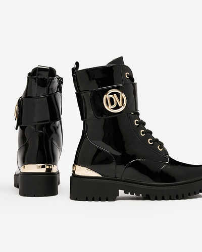 Royalfashion Bottes fourrées laquées pour femme en noir Simbeba