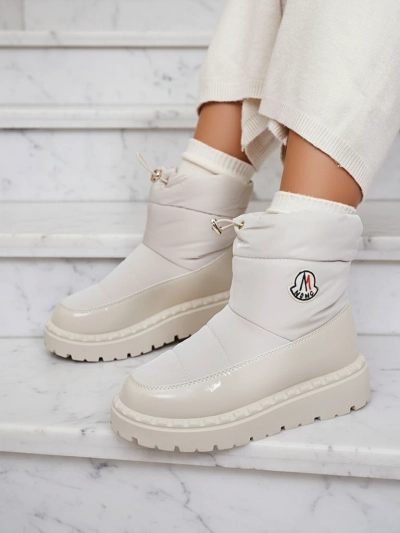 Royalfashion Bottes de neige à enfiler pour femme en couleur crème Ireda