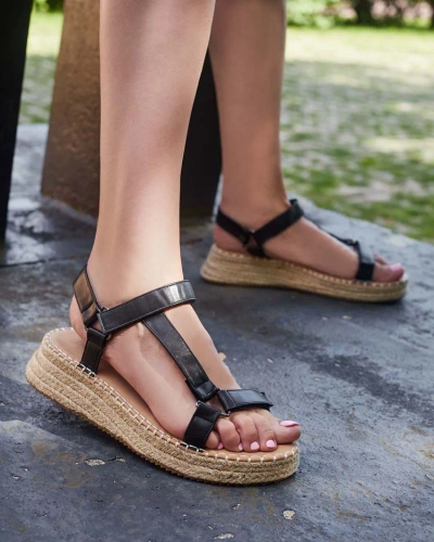 Royalfashion Sandales Loviale pour femme sur Anchor