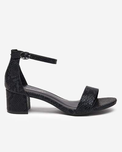 OUTLET Sandales noires pour femmes sur un poteau à la peau de serpent Woccino- Footwear