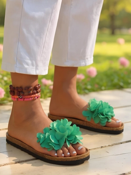 Royalfashion Claquettes pour femmes avec fleurs Flora Soft