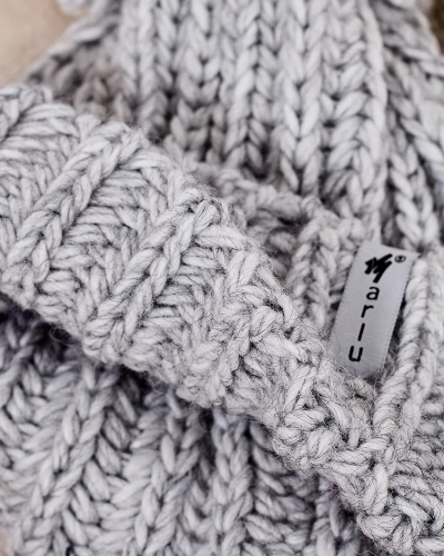 Royalfashion Bonnet tricoté pour femmes avec pompon