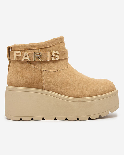 Royalfashion Chaussures pour femmes marron clair a'la bottes de neige avec ornement Parisela