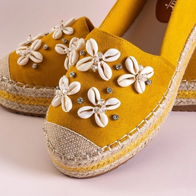 OUTLET Espadrilles jaunes pour femmes avec décorations Izira - Chaussures