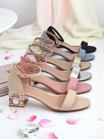 Sandales Royalfashion pour femmes avec des talons décoratifs Ballou