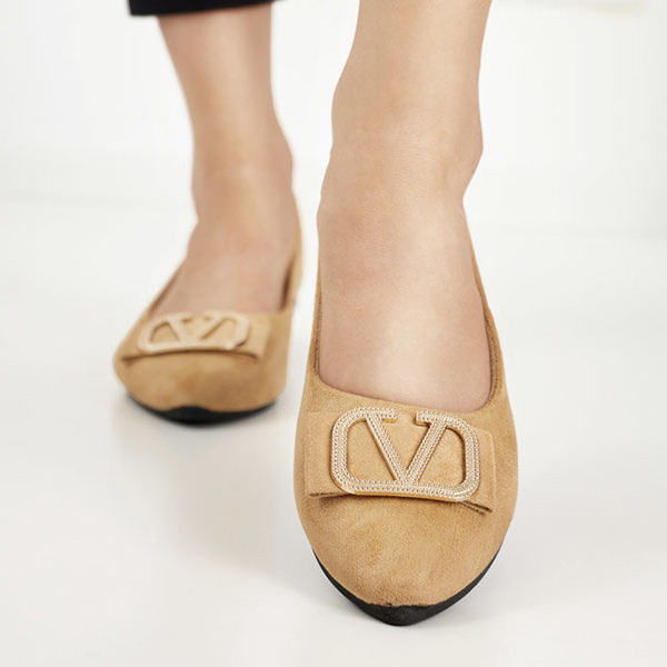 Ballerines beiges pour femmes avec ornement sur le bout Cavo - Footwear