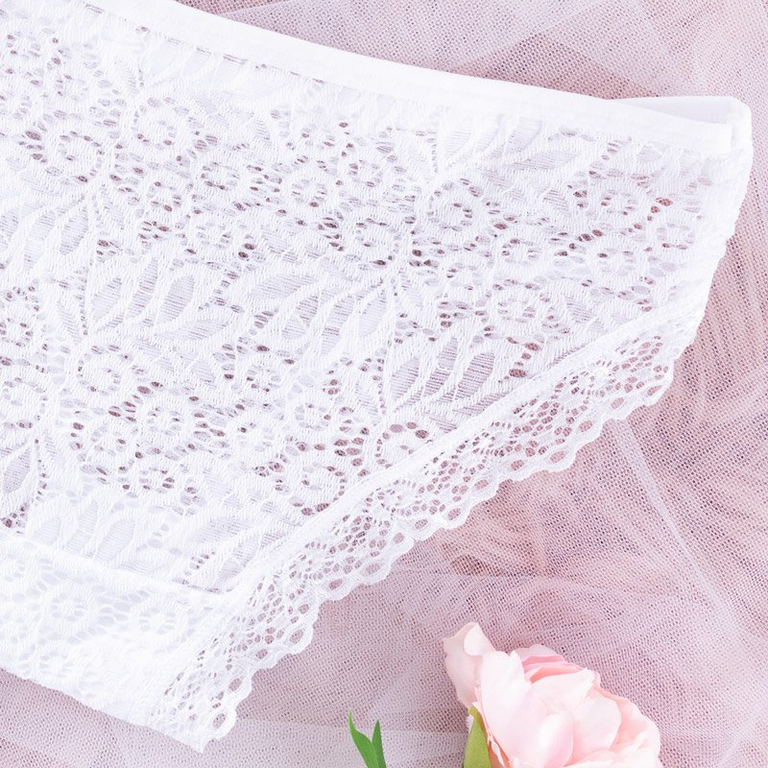 Culotte femme grande taille en dentelle blanche - Sous-vêtements