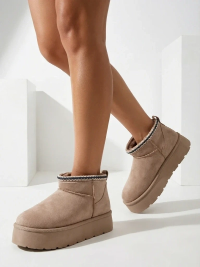 Royalfashion Bottes courtes pour femmes a'la bottes de neige Xoalla