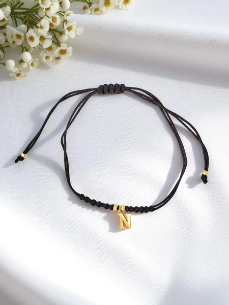 Bracelet pour femme avec la lettre N