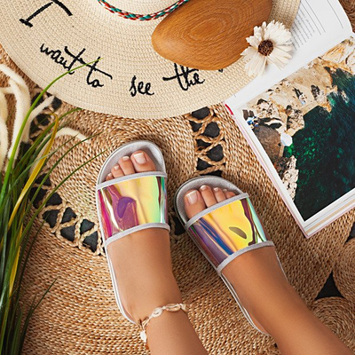 Chaussons argentés avec une bande holographique Active - Footwear 1