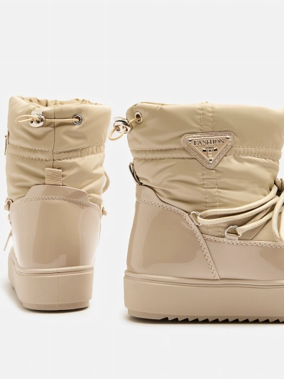 Royalfashion Bottes à enfiler pour femmes bottes de neige a'la en marron clair Vevnose