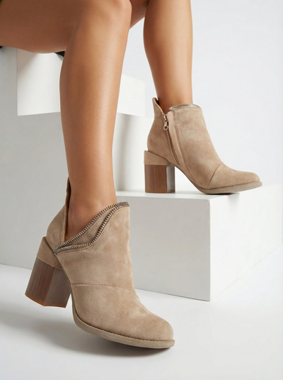 Bottes isolées marron clair pour femmes sur le poteau Mukis - Chaussures