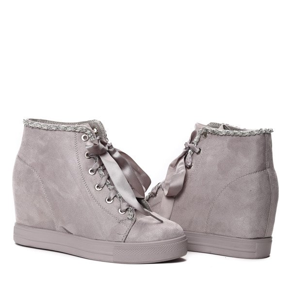 Szare sneakersy na krytym koturnie wiązane wstążką Isabela- Obuwie